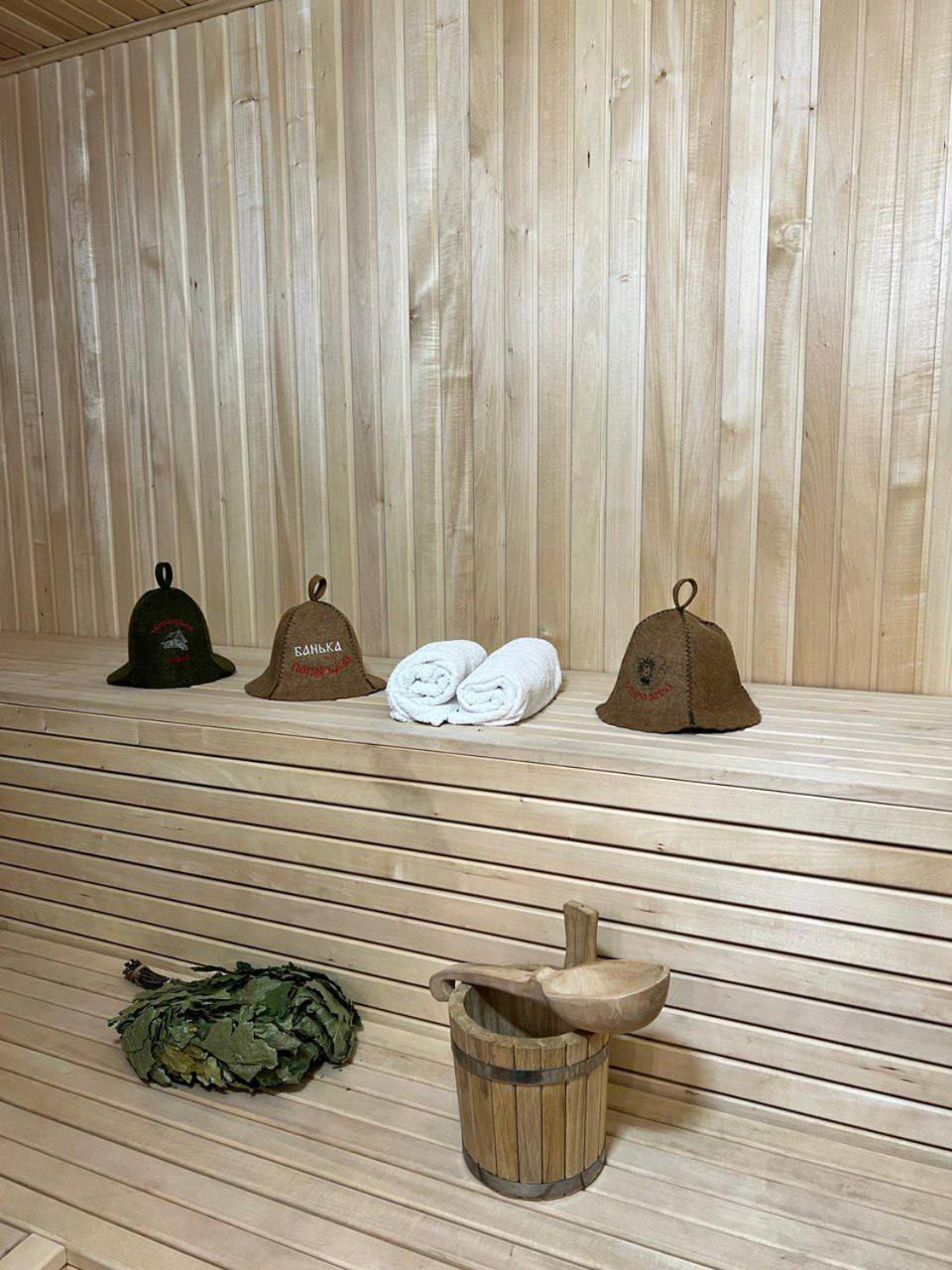 New Continent Hotel Bushtyno Bagian luar foto